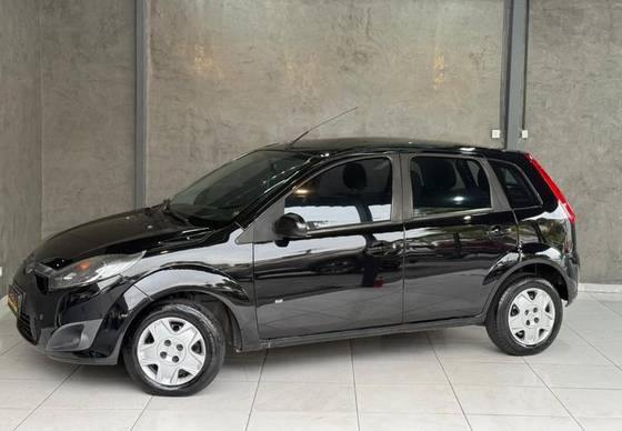 FORD FIESTA 1.0 ROCAM S 8V FLEX 4P MANUAL FORD FIESTA 1.0 ROCAM S 8V FLEX 4P MANUAL